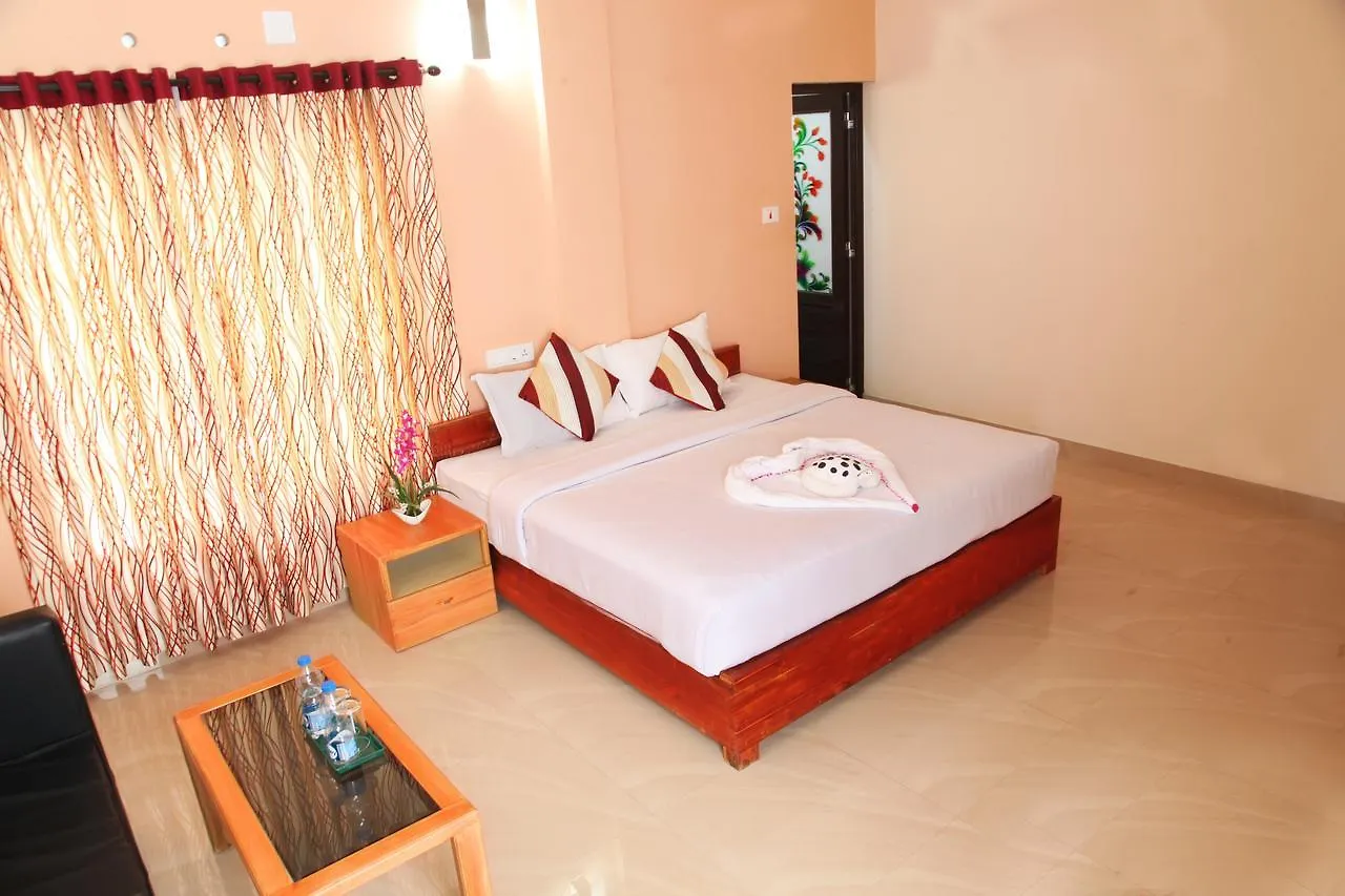 Pine Tree Munnar Hotel 3*,